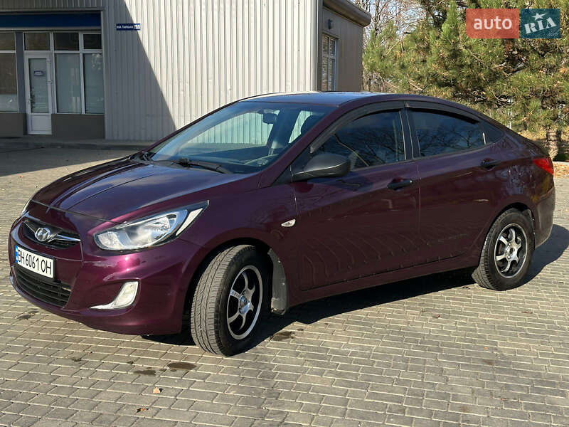 Седан Hyundai Accent 2013 в Николаеве