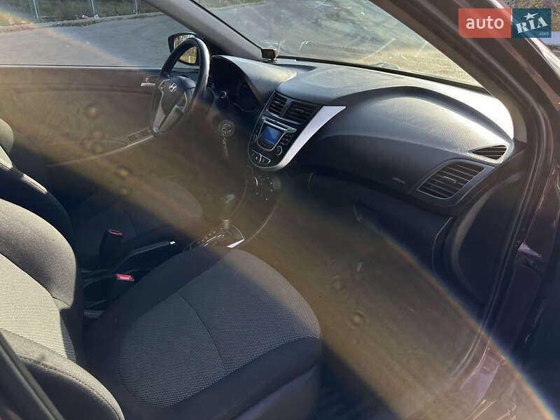 Седан Hyundai Accent 2013 в Николаеве