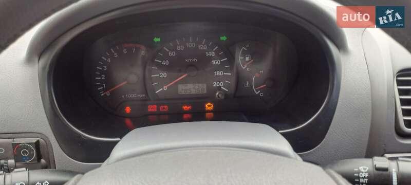 Седан Hyundai Accent 2002 в Кривом Роге фото 13 Седан Hyundai Accent 2002 в Кривом Роге