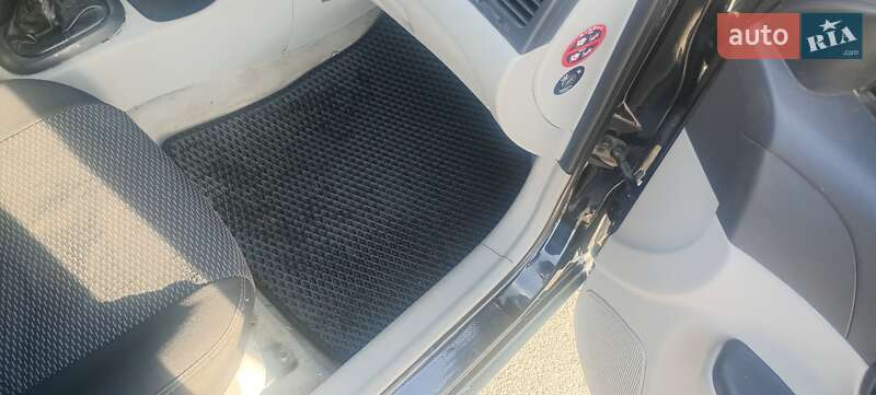 Седан Hyundai Accent 2008 в Запорожье