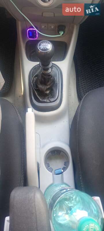 Седан Hyundai Accent 2008 в Запорожье