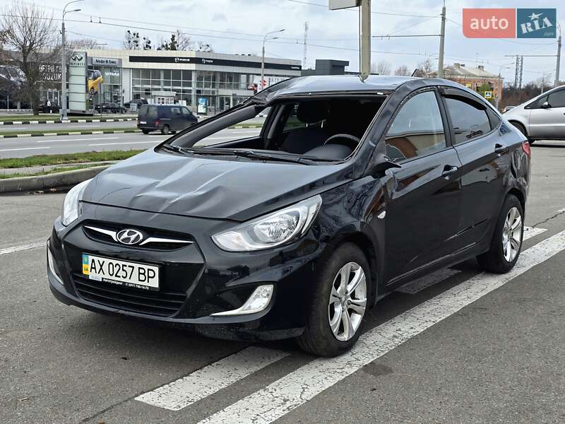 Седан Hyundai Accent 2012 в Харькове фото 3 Седан Hyundai Accent 2012 в Харькове