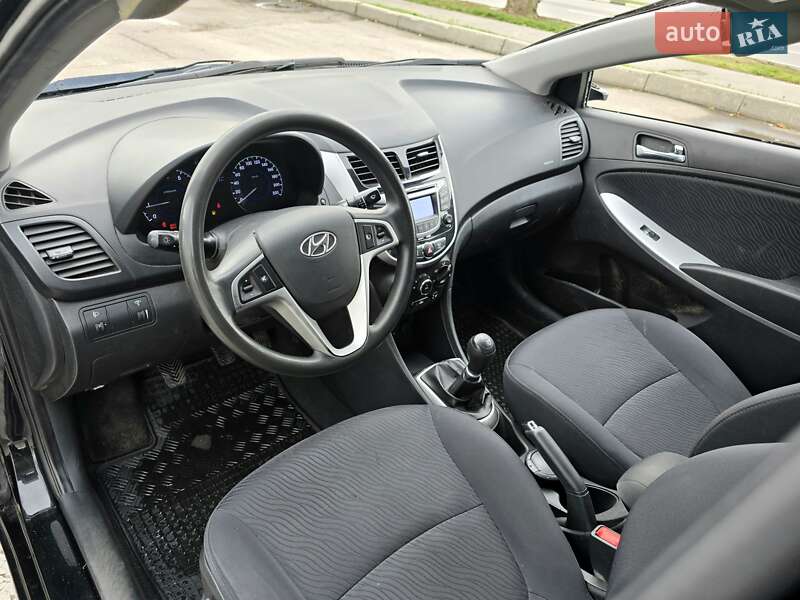 Седан Hyundai Accent 2012 в Харькове фото 16 Седан Hyundai Accent 2012 в Харькове