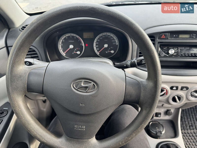 Седан Hyundai Accent 2008 в Ивано-Франковске