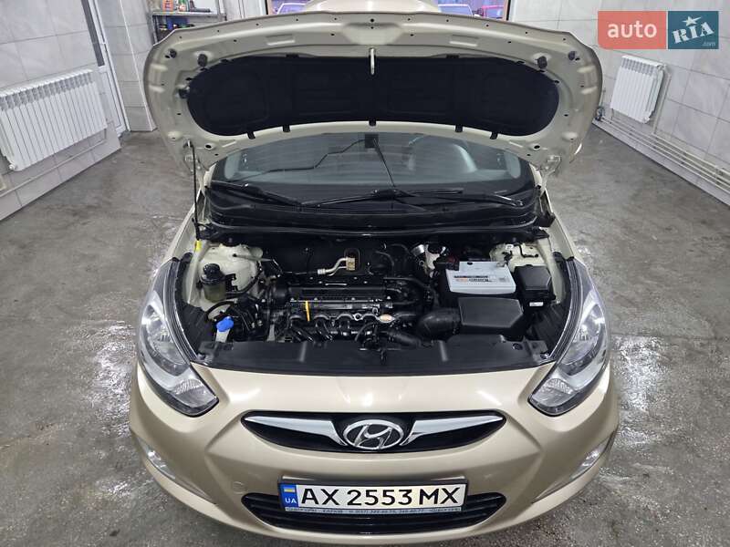 Седан Hyundai Accent 2012 в Краснограде фото 26 Седан Hyundai Accent 2012 в Краснограде