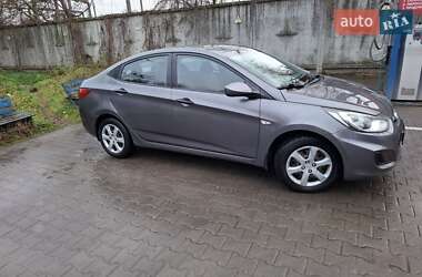 Седан Hyundai Accent 2012 в Хмельницком