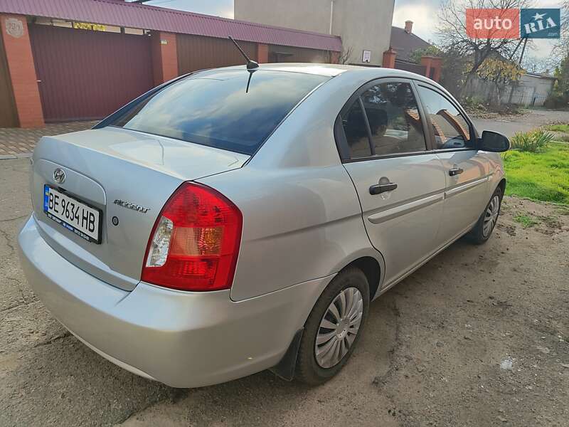 Седан Hyundai Accent 2008 в Николаеве