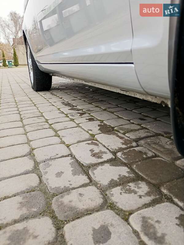 Седан Hyundai Accent 2008 в Самборе