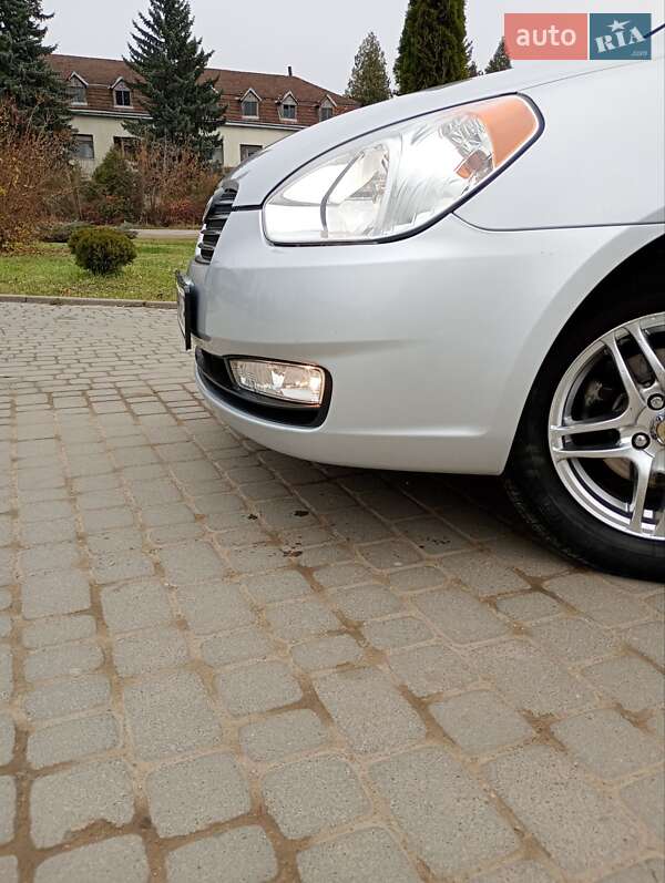 Седан Hyundai Accent 2008 в Самборе