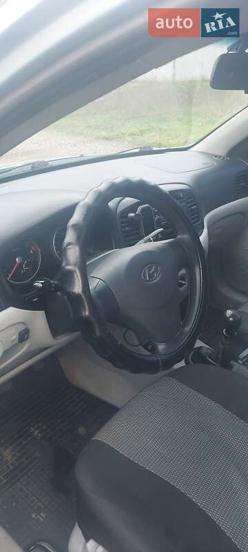 Седан Hyundai Accent 2008 в Кропивницком