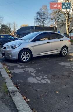 Седан Hyundai Accent 2011 в Львове