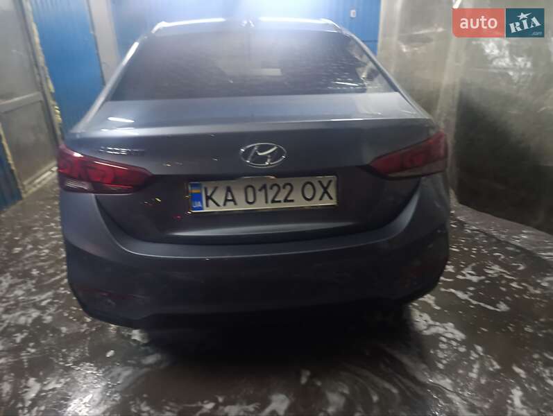 Седан Hyundai Accent 2017 в Киеве