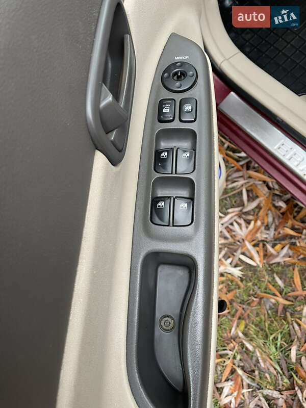 Седан Hyundai Accent 2008 в Ямполе фото 12 Седан Hyundai Accent 2008 в Ямполе