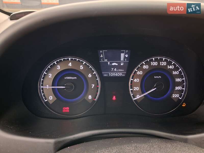 Седан Hyundai Accent 2011 в Яворове фото 3 Седан Hyundai Accent 2011 в Яворове