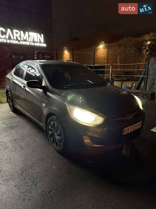 Седан Hyundai Accent 2011 в Киеве