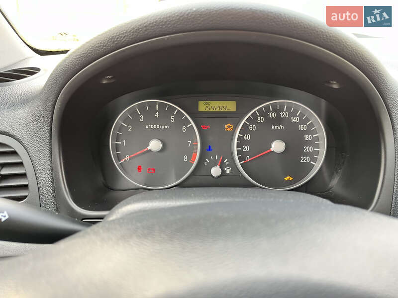 Седан Hyundai Accent 2008 в Харькове