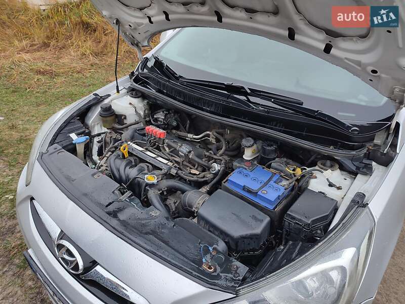 Седан Hyundai Accent 2011 в Шостке