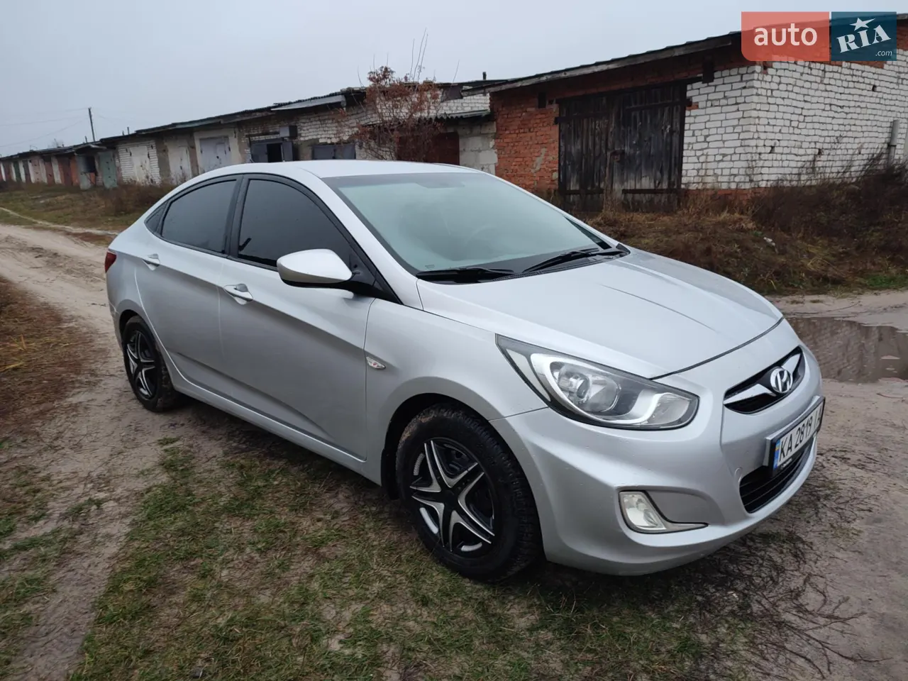 2011 Hyundai Accent - мініатюра 18