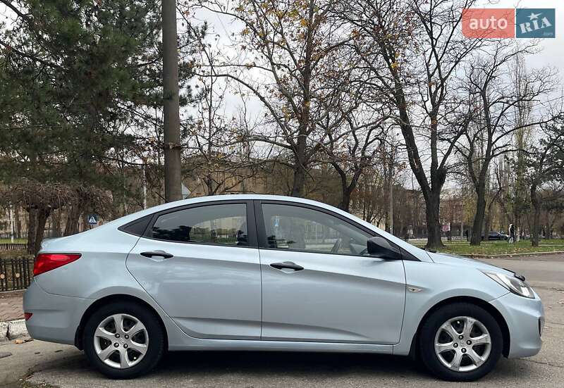 Седан Hyundai Accent 2011 в Николаеве