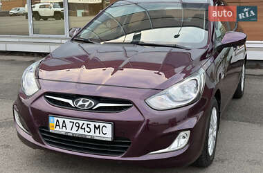 Седан Hyundai Accent 2012 в Києві