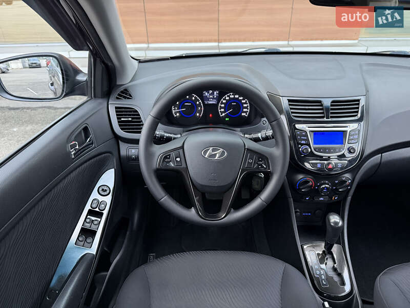 Седан Hyundai Accent 2012 в Киеве