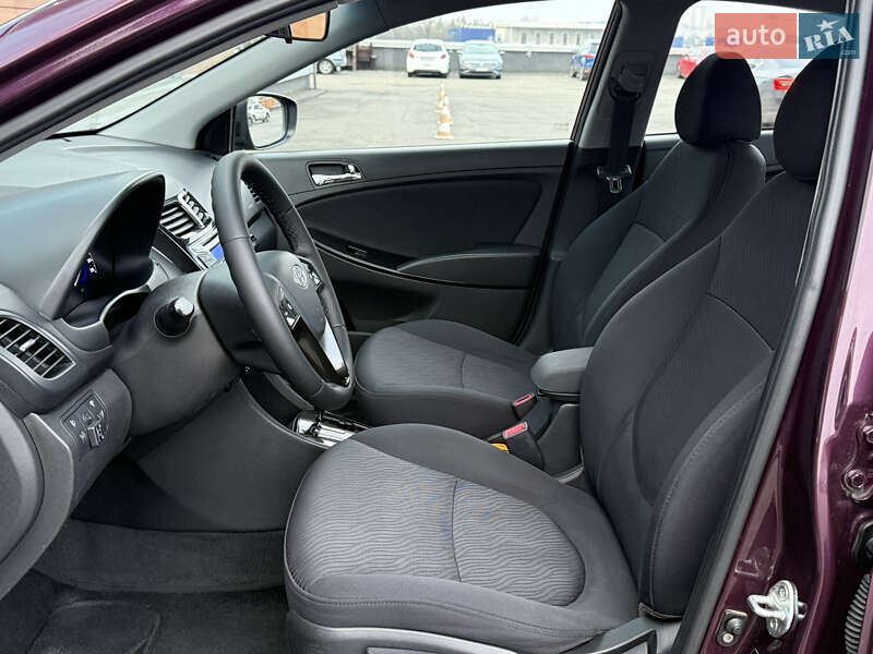 Седан Hyundai Accent 2012 в Киеве