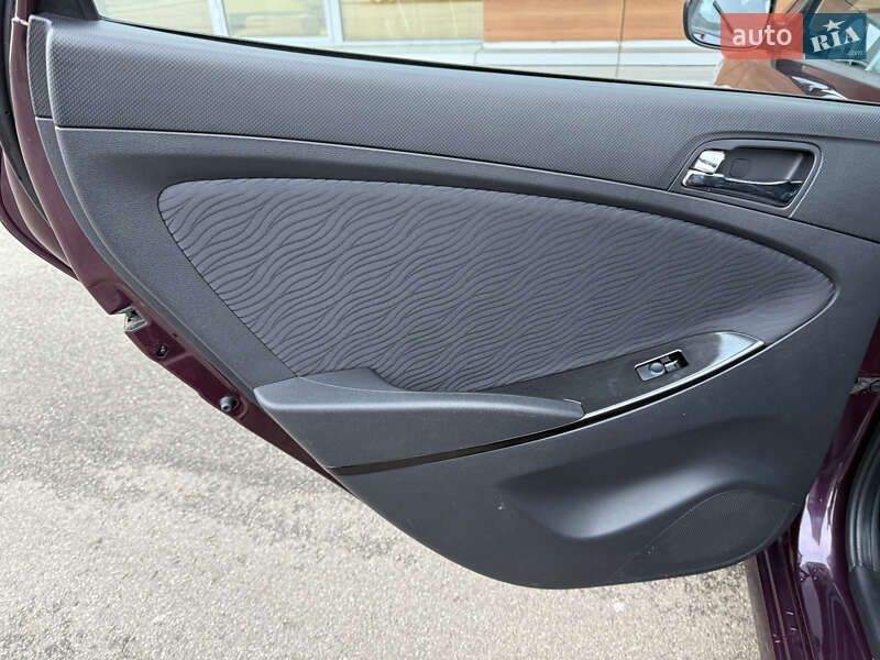 Седан Hyundai Accent 2012 в Киеве