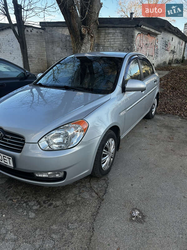 Седан Hyundai Accent 2008 в Дніпрі