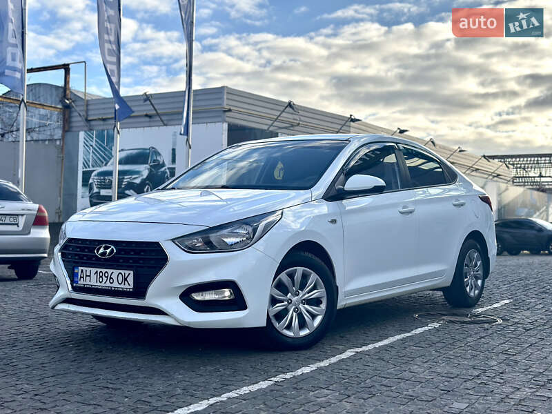 Седан Hyundai Accent 2017 в Днепре