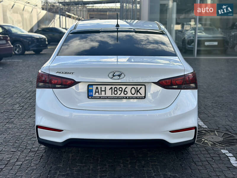 Седан Hyundai Accent 2017 в Днепре