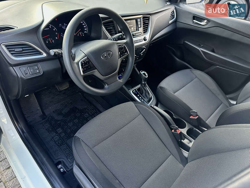 Седан Hyundai Accent 2017 в Днепре