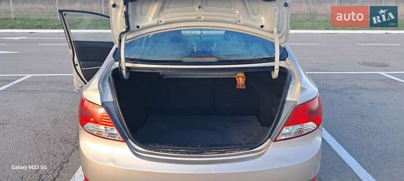 Седан Hyundai Accent 2012 в Запоріжжі