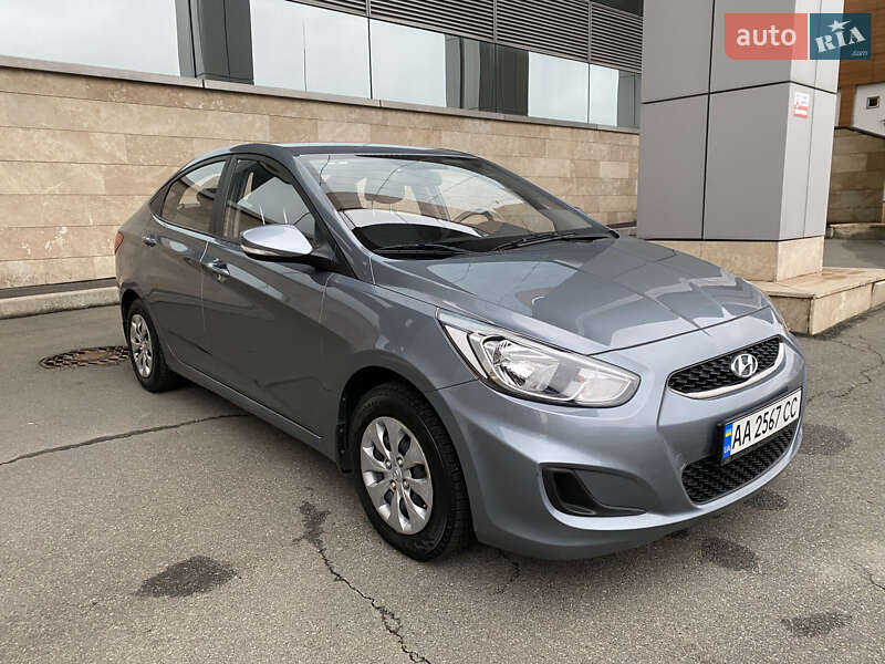 Седан Hyundai Accent 2019 в Києві