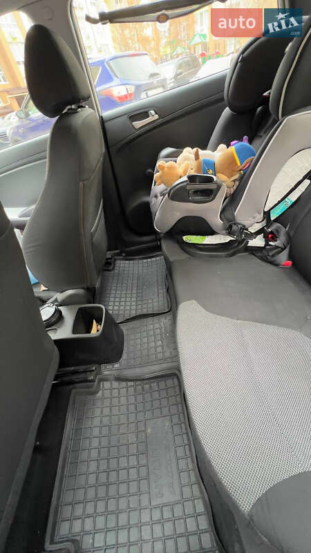 Седан Hyundai Accent 2013 в Житомирі