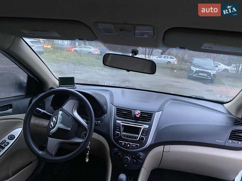 Седан Hyundai Accent 2016 в Києві