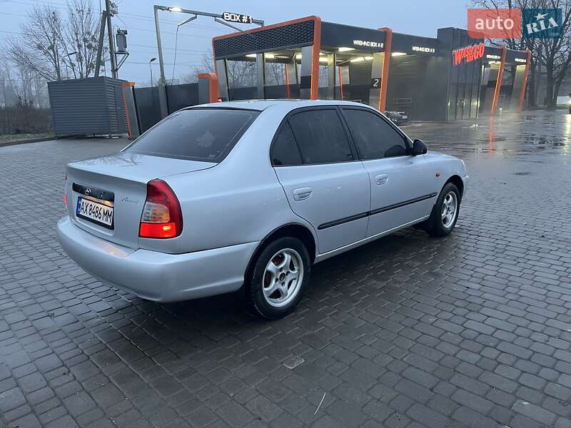 Седан Hyundai Accent 2002 в Харкові