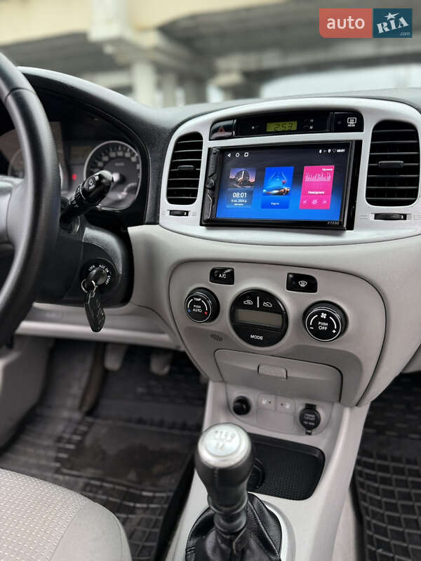 Седан Hyundai Accent 2008 в Одессе