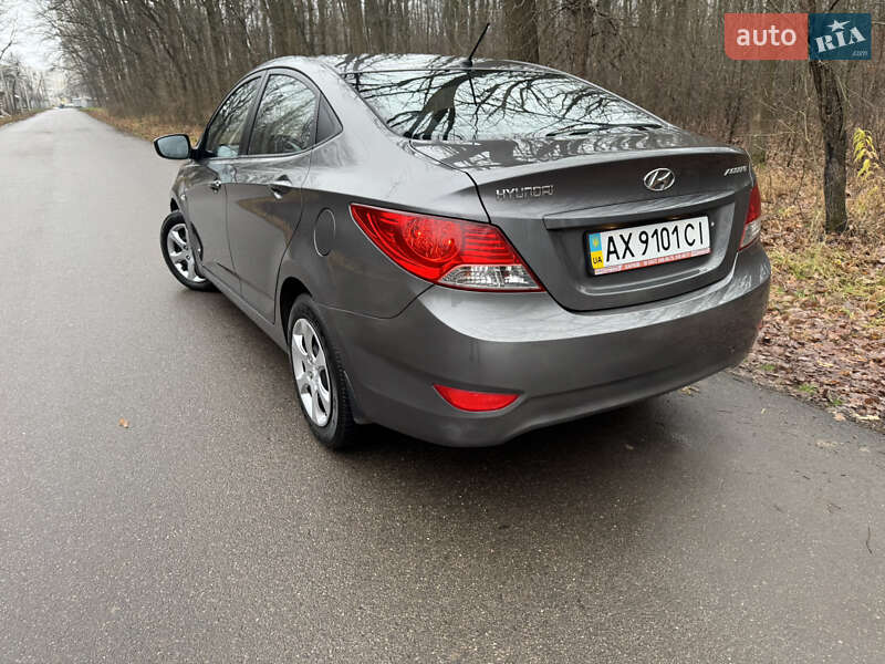 Седан Hyundai Accent 2011 в Харькове
