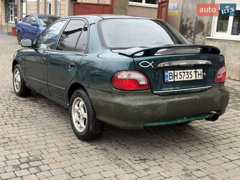Седан Hyundai Accent 1999 в Одессе