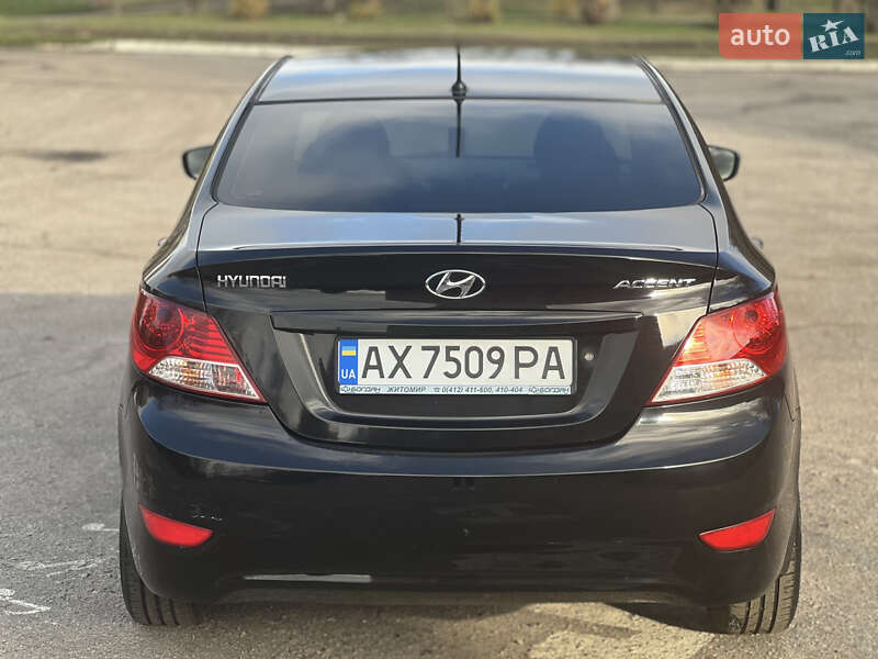 Седан Hyundai Accent 2012 в Лозовій