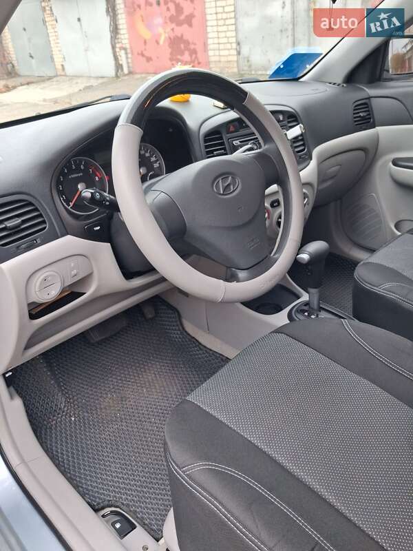 Седан Hyundai Accent 2008 в Николаеве