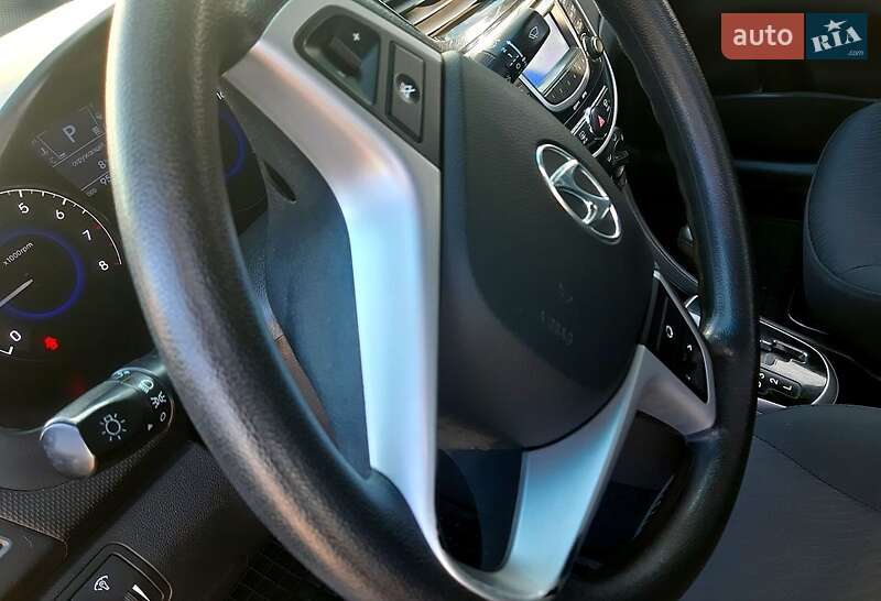 Седан Hyundai Accent 2012 в Харькове
