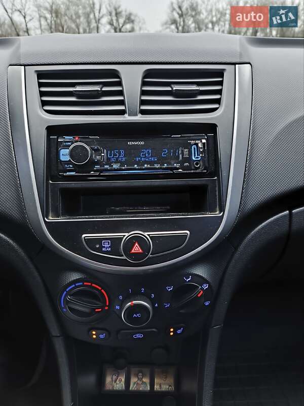 Седан Hyundai Accent 2016 в Кобеляках