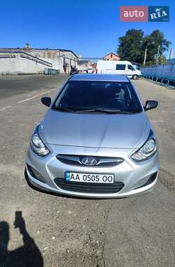 Седан Hyundai Accent 2012 в Києві