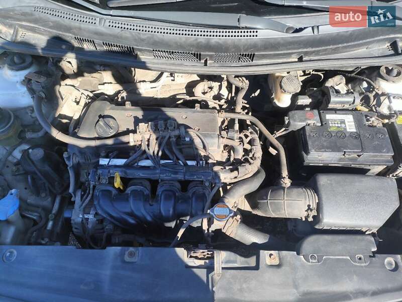 Седан Hyundai Accent 2012 в Киеве фото 10 Седан Hyundai Accent 2012 в Киеве
