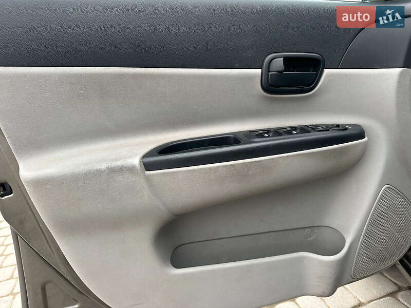 Седан Hyundai Accent 2008 в Львові фото 17 Седан Hyundai Accent 2008 в Львові