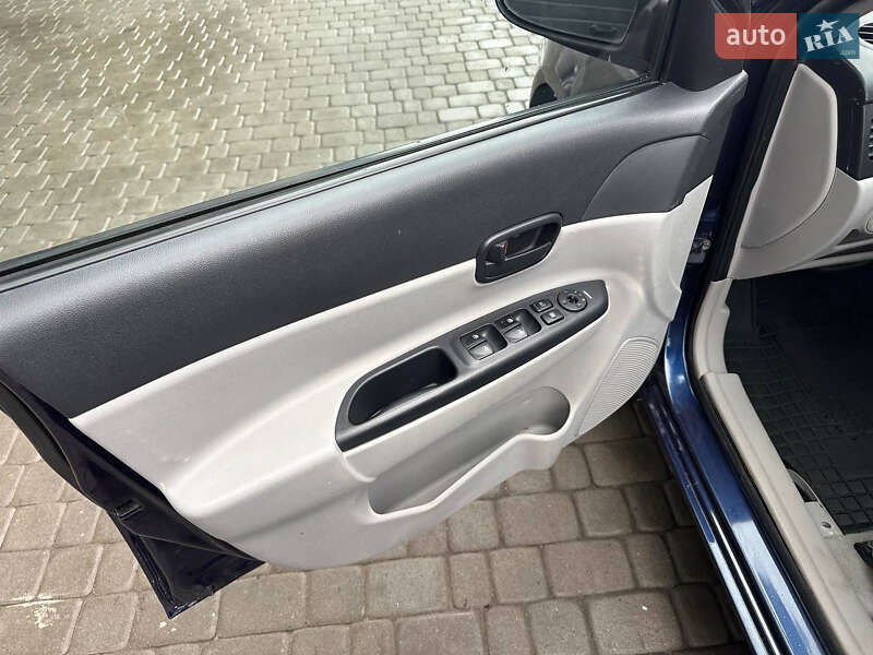 Седан Hyundai Accent 2008 в Днепре фото 10 Седан Hyundai Accent 2008 в Днепре