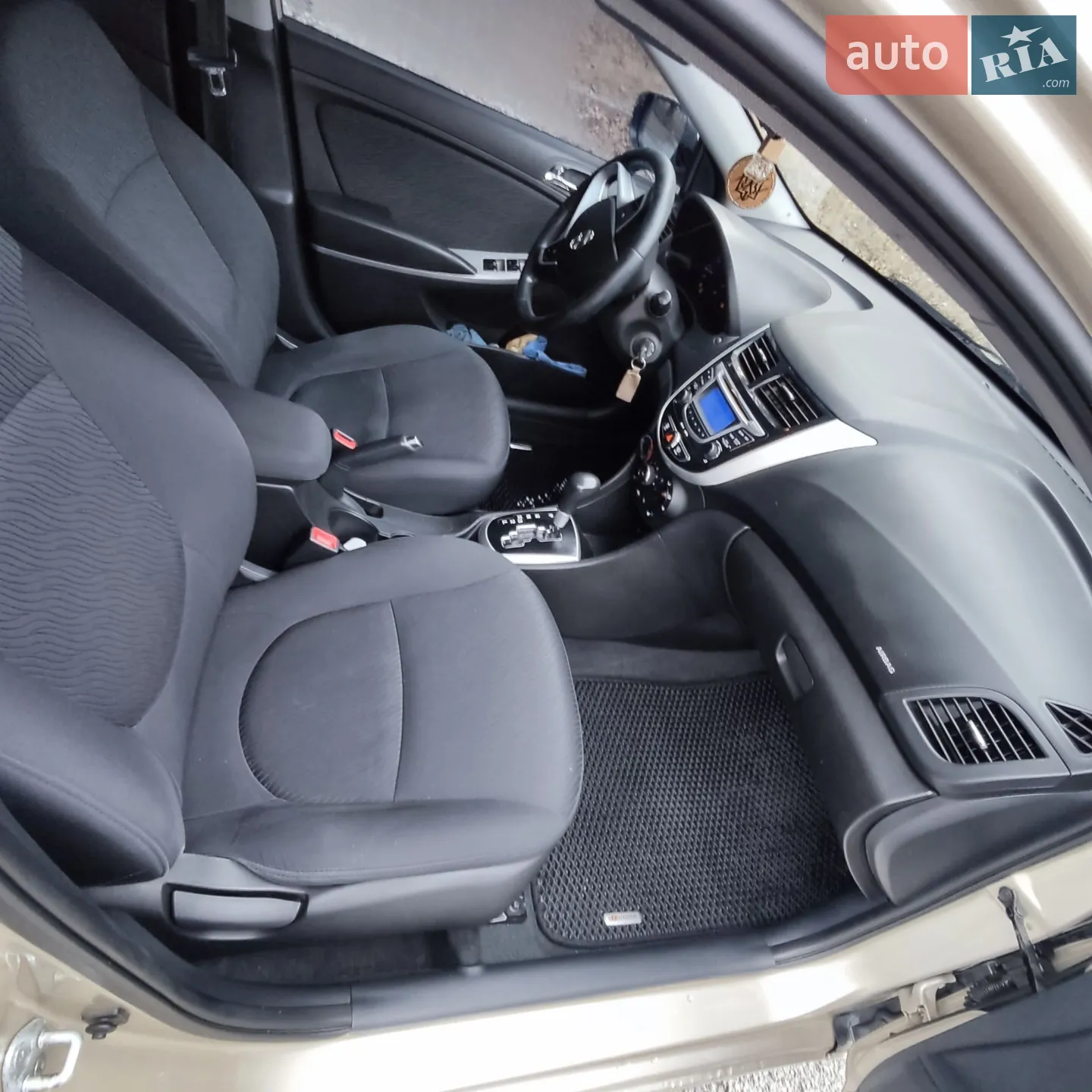 2012 Hyundai Accent - мініатюра 3