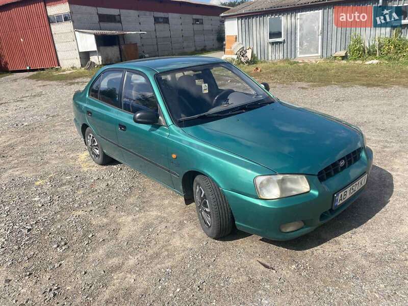 Hyundai Accent 2000