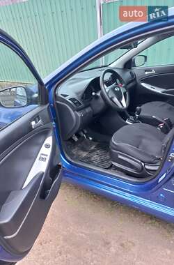 Седан Hyundai Accent 2013 в Ніжині
